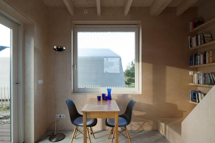Мини дом Slim Fit от Ana Rocha Architecture. Фото: Christiane Wirth, Den Haag