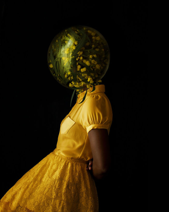Серия «Золотая девушка». Испанский фотограф Fares Micue.