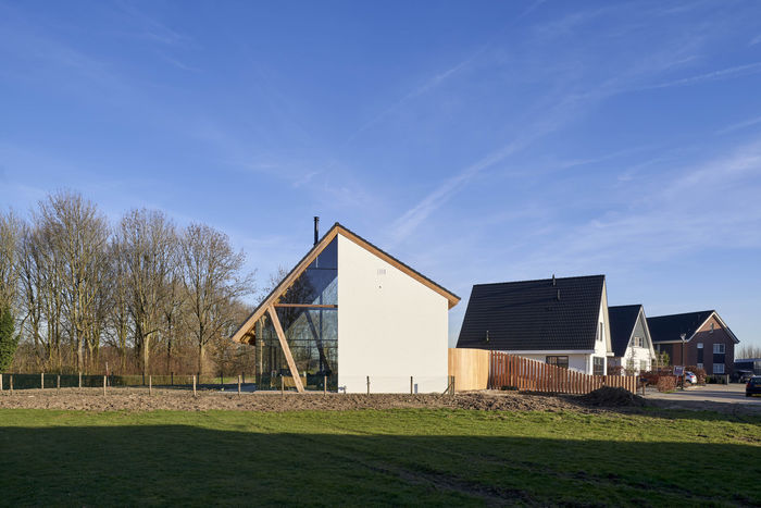 Дом в бывшем амбаре. Архитектура: RV Architecture. Фото: © René de Wit