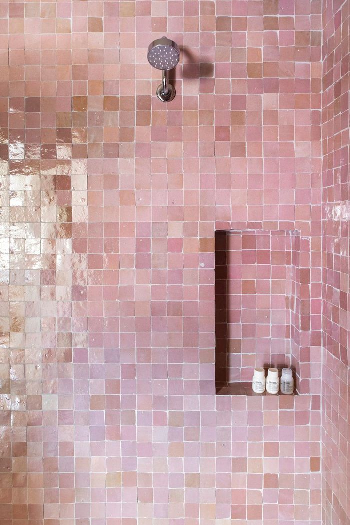 LAURE JOLIET (https://www.housebeautiful.com/)