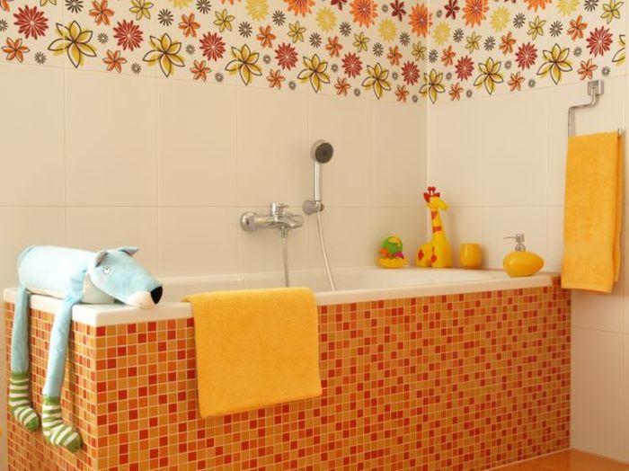 Оформление стен ванной комнаты мозаикой