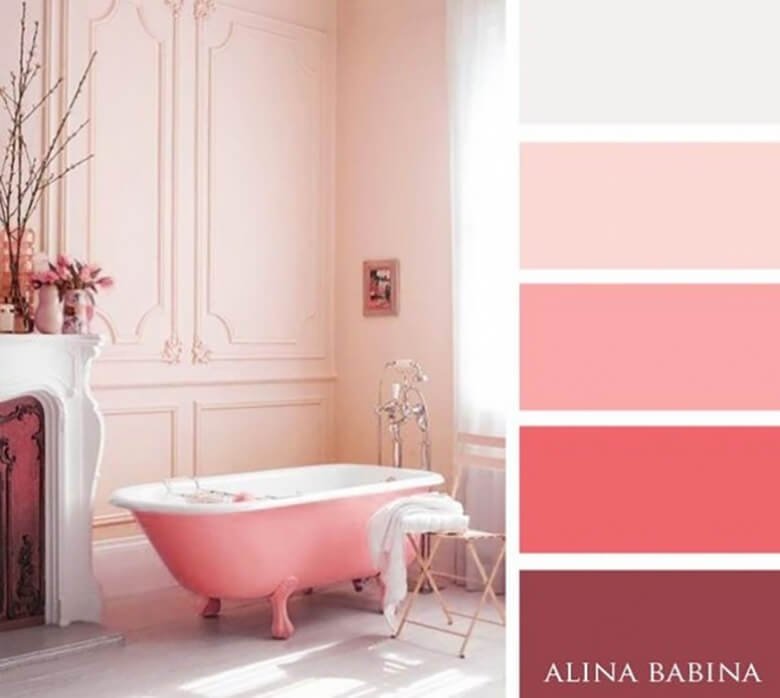 Ванная в розовых цветах