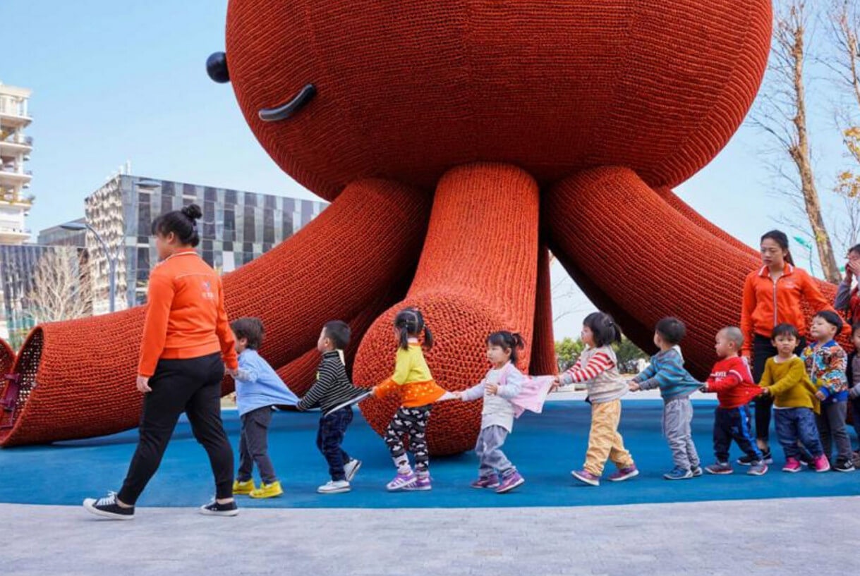 Самая большая детская площадка. Современные детские площадки. Необычные площадки. Китайские детские площадки. Необычные детские площадки.