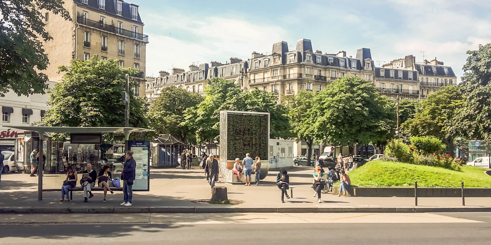 City solutions. Place de la Nation в Париже. Франция благоустройство. Париж Осло. Париж окружающая среда.