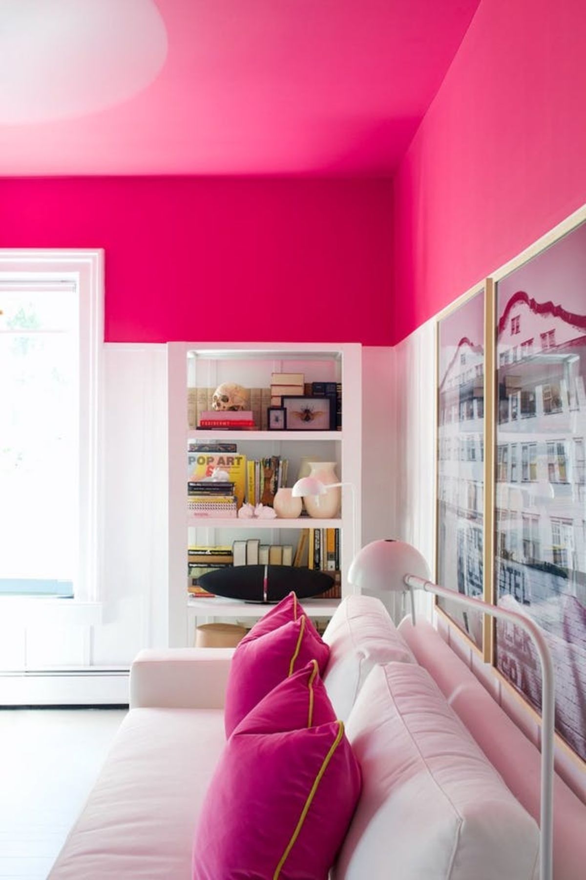 Перекрашу квартиру в розовый. Розовый потолок. Комната с розовыми стенами. Розовые стены в интерьере. Яркие оттенки в интерьере.