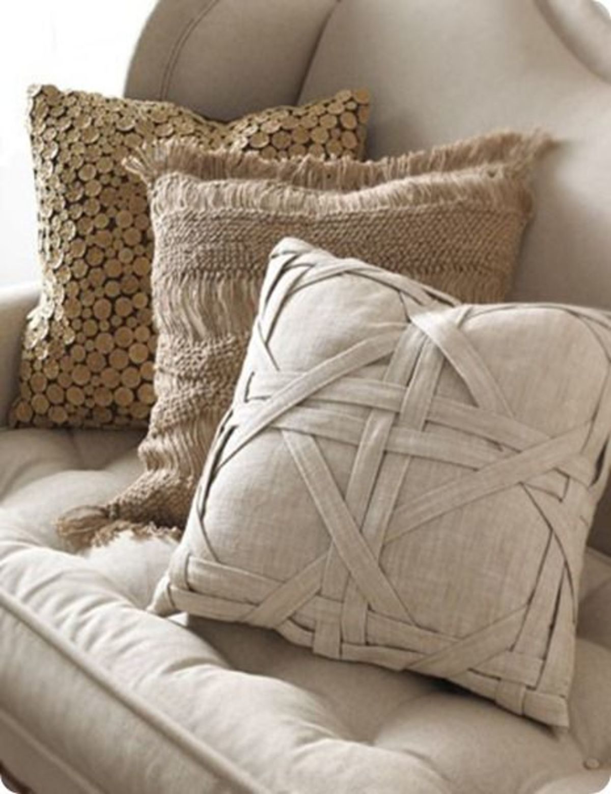 идеи декоративных подушек на диван