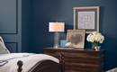 Синий цвет в спальне: 11 стильных идей