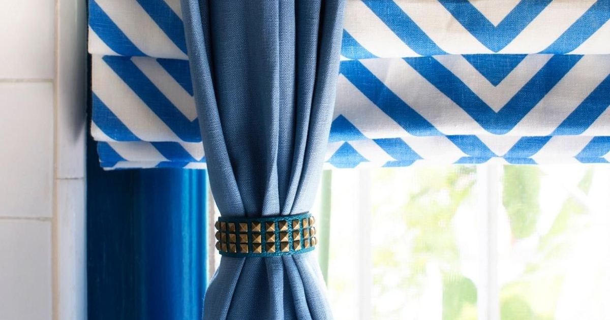 Как при помощи подручных материалов украсить шторы своими руками?