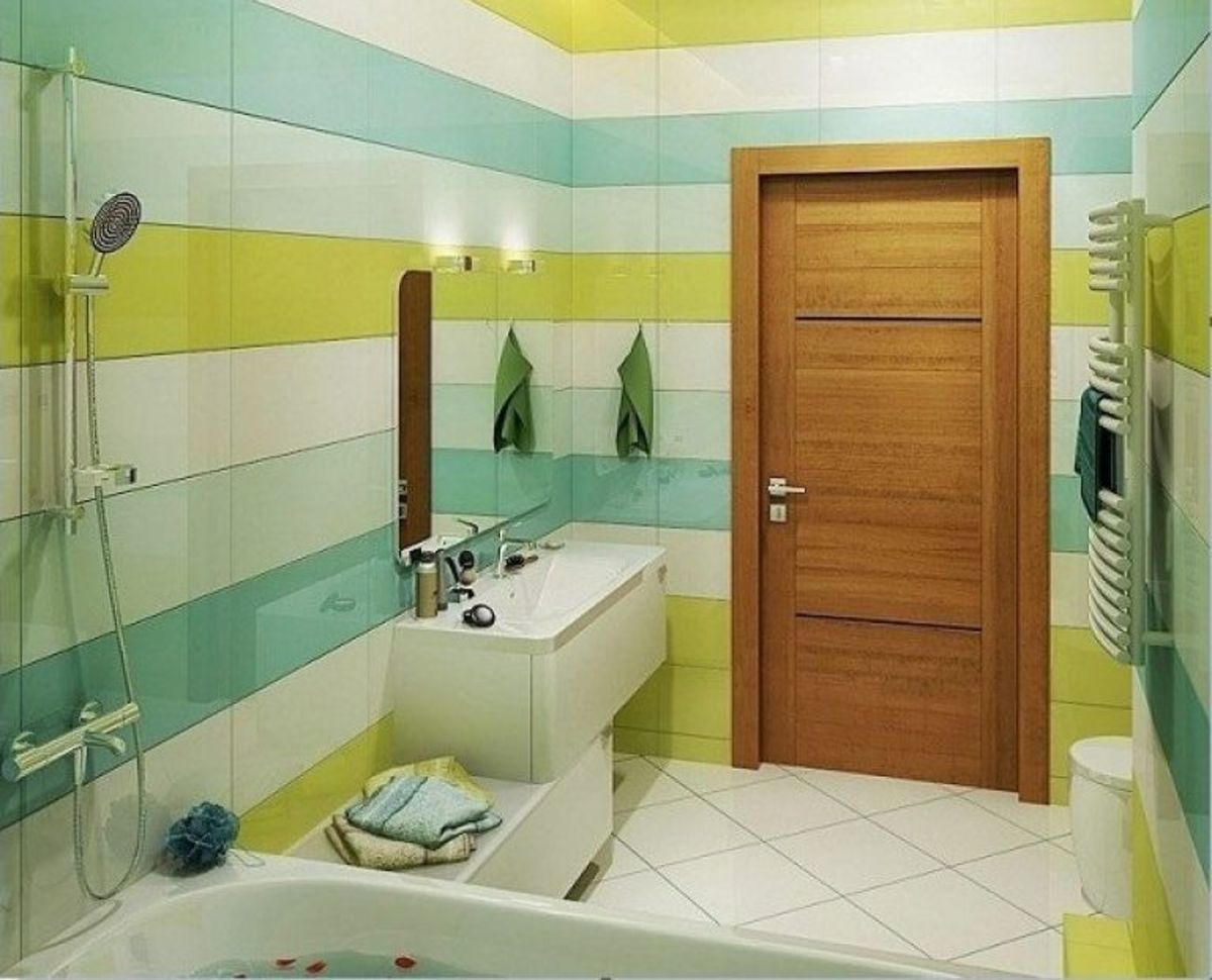 Двери в ванной комнате фото. Дверь в ванную. Дверь для ванной комнаты влагостойкие. Двери для ванной и туал. Двери в ванную комнату и туалет.